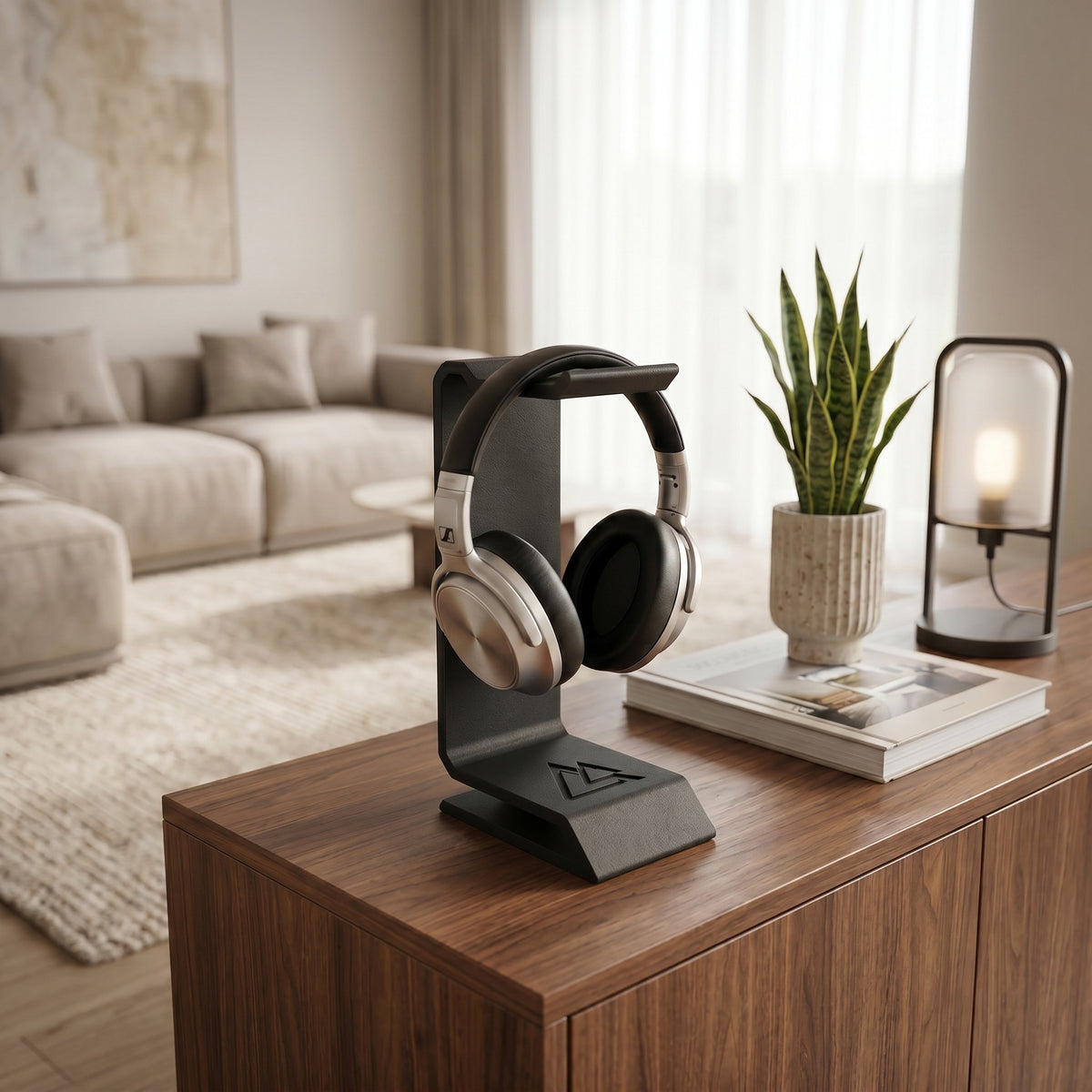 Suport pentru căști Delta Stealth – design modern și geometric